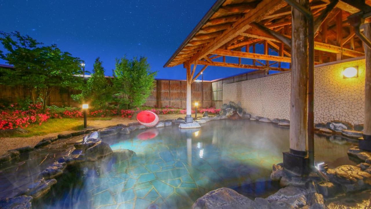 Отель Ooedo Onsen Monogatari Aizu Экстерьер фото