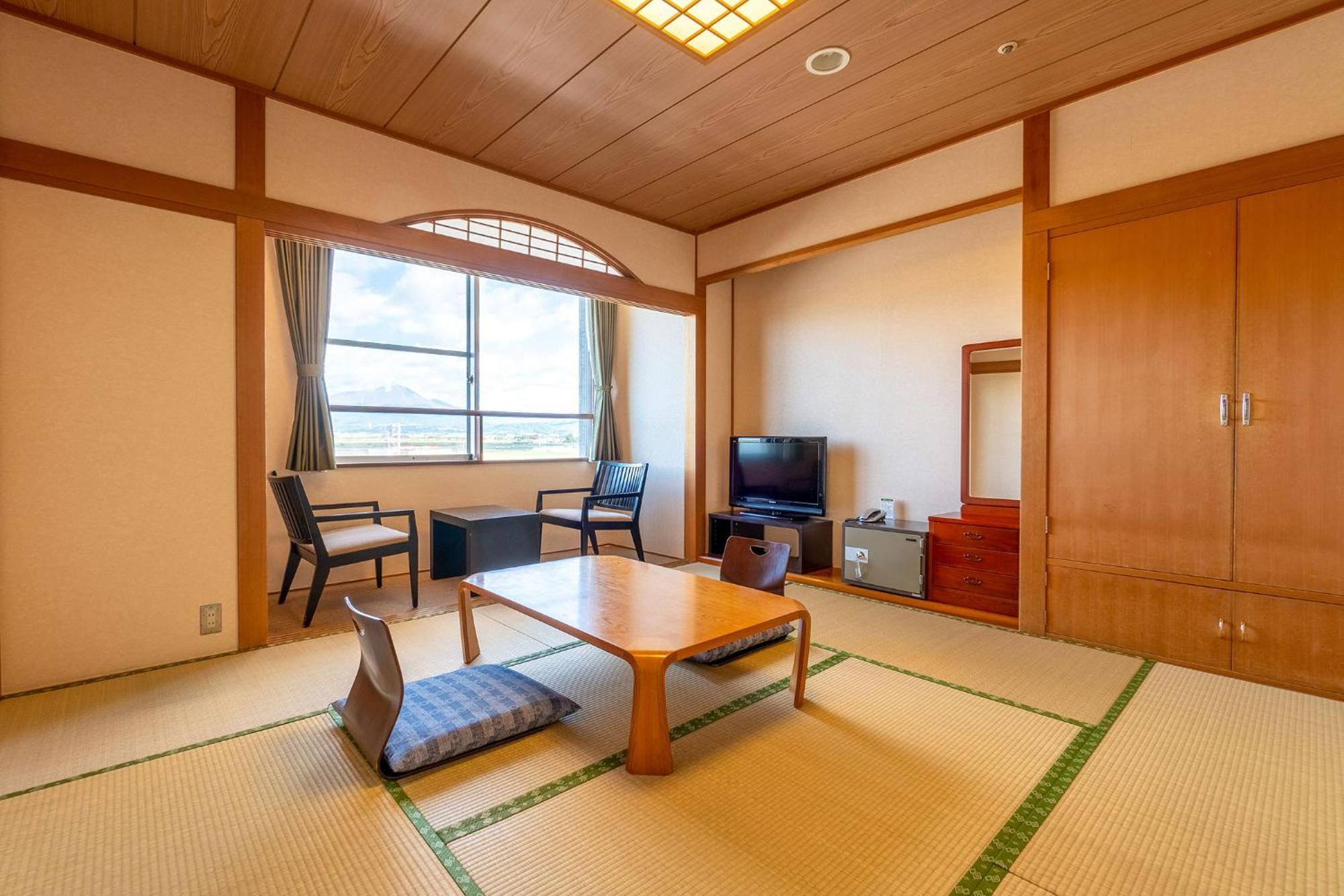 Отель Ooedo Onsen Monogatari Aizu Экстерьер фото